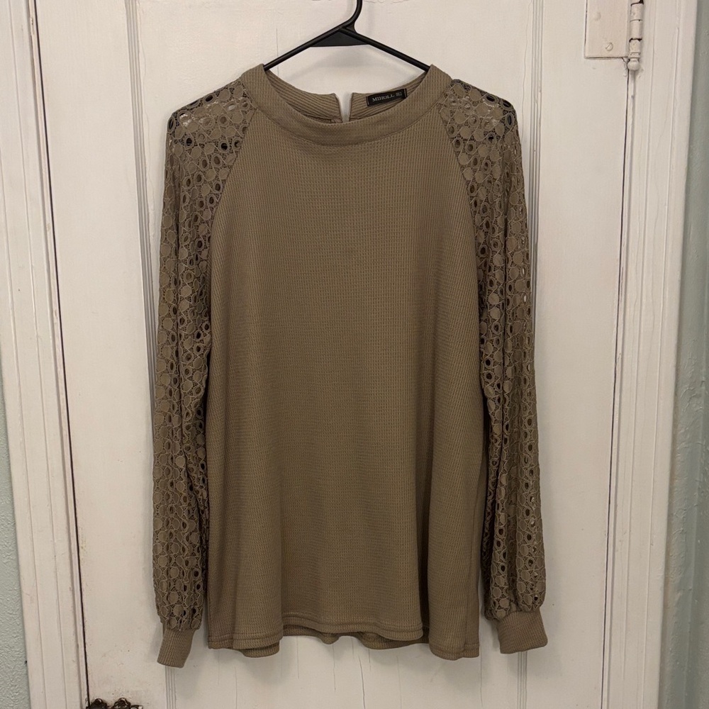 MIHOLL  Taupe Lace Sleeve Blouse
